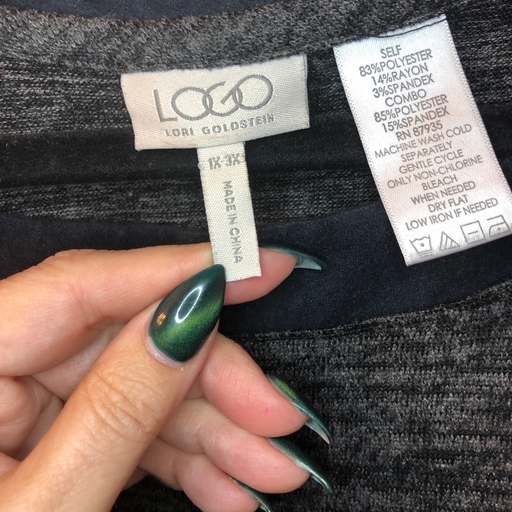 LOGO Poncho - Picture 2 of 3